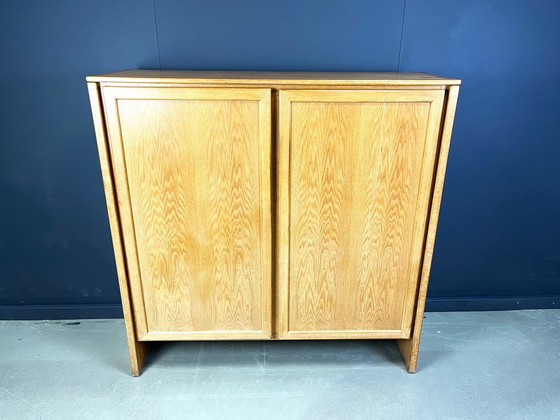 Image 1 of Armoire belge en chêne vintage, 1970