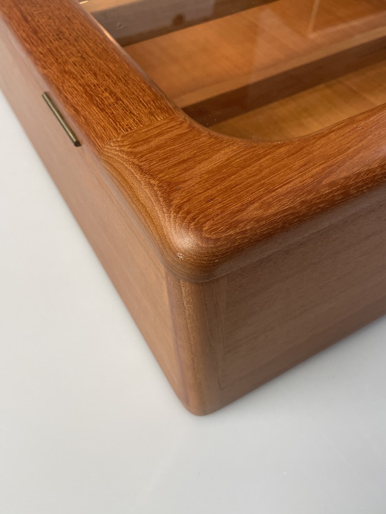 Image 1 of Vetrina danese di metà secolo con illuminazione, Dyrlund, anni '80