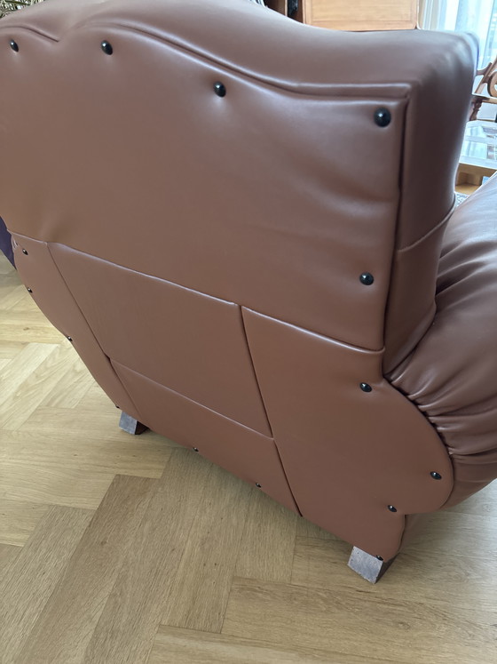 Image 1 of Club chair / Fauteuil club