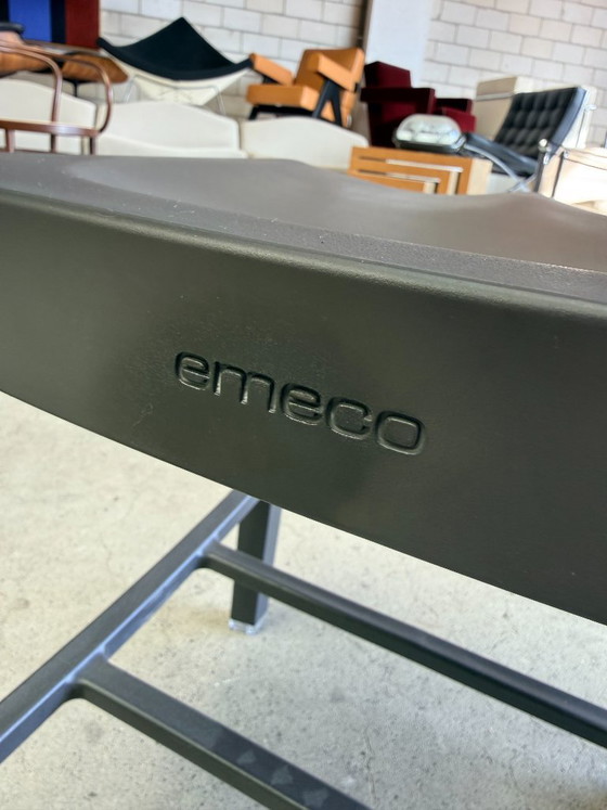Emeco Coca Cola chair, Wilton Carlyle Dinges (voorraad: 6), Eetkamerstoelen, Kunststof, Grijs, Modern (foto 6 van 9)