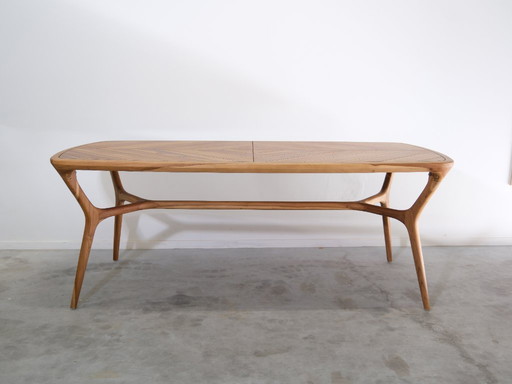 Sierra dining table – solid teak