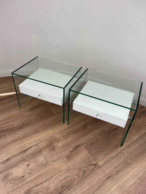 Mid-century design nightstands