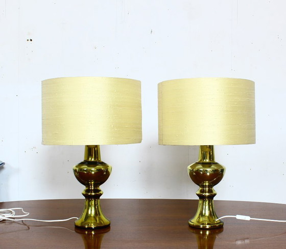 Image 1 of Set of two luxury Uno & Osten gold table lamps with silk shades, Sweden 1970