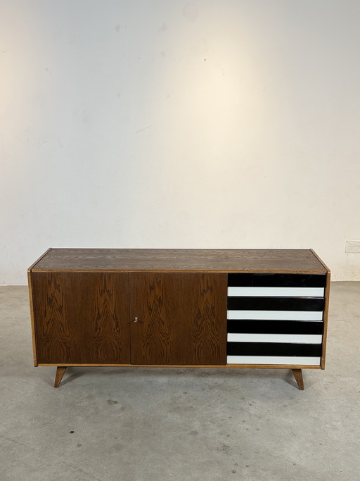 U-460 sideboard by Jiri Jiroutek