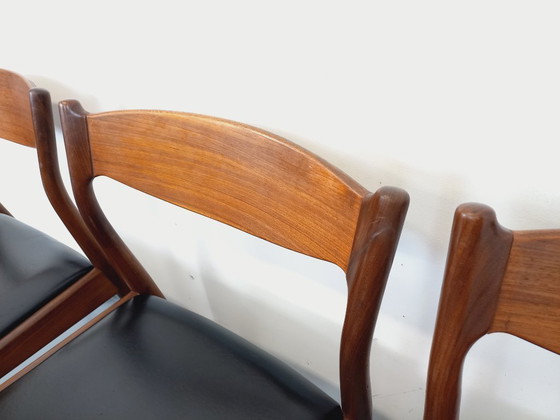 Image 1 of Set of 6 vintage Danish Scandinavian chairs by Aerthoj Jensen & Molholm in teak and skai from the 1960s