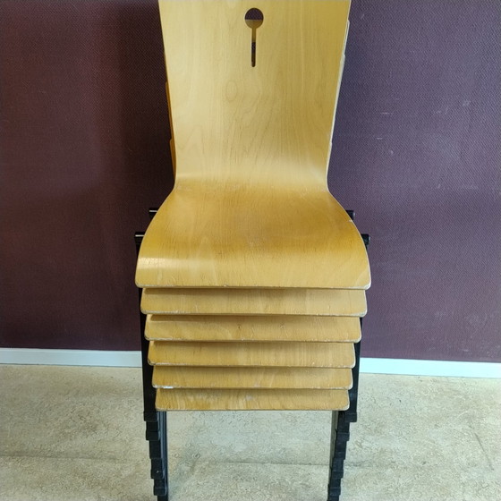 Image 1 of Bellissima sedia da mensa (25 pezzi) - Base in legno/metallo - Impilabile