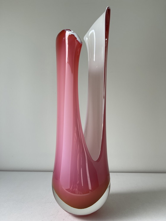 Image 1 of Objet en verre signé 41Cm