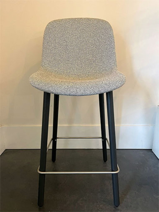 Hay NEU 12 BAR STOOL LOW