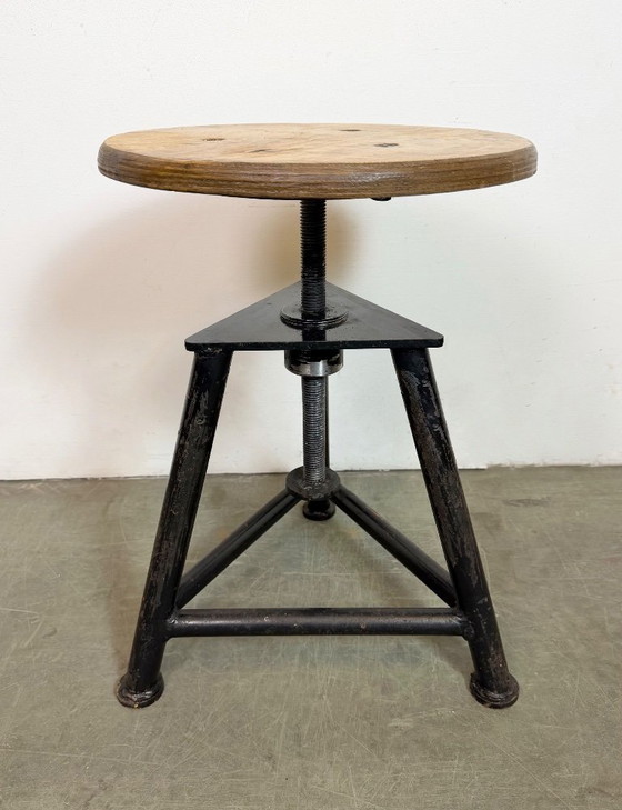 Image 1 of Tabouret pivotant d'atelier industriel noir, années 1960
