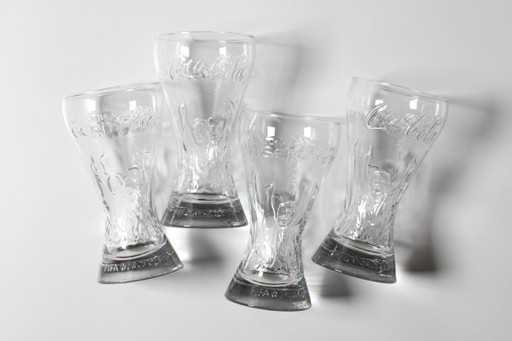 Set van 4 Coca-Cola glazen / Zwaar, helder verzamelglaswerk 35cl / 2006 – glazen karaffen