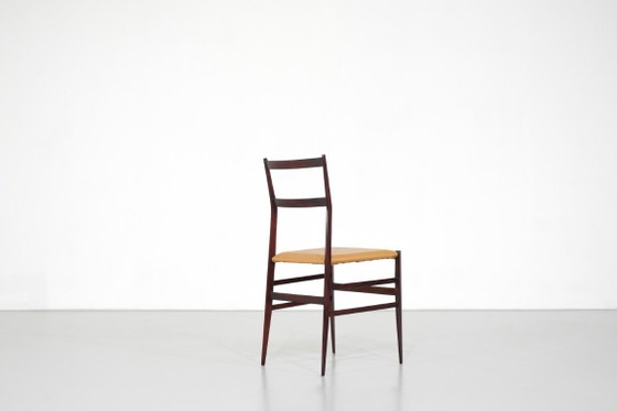 Image 1 of Chaise " Superleggera " en bois, créée par Gio Ponti pour Cassina, Italie, 1957.