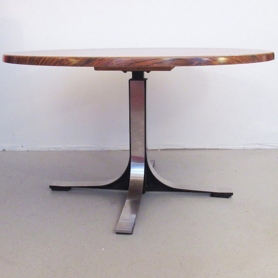 Image 1 of In hoogte verstelbare ronde tafel, jaren 60