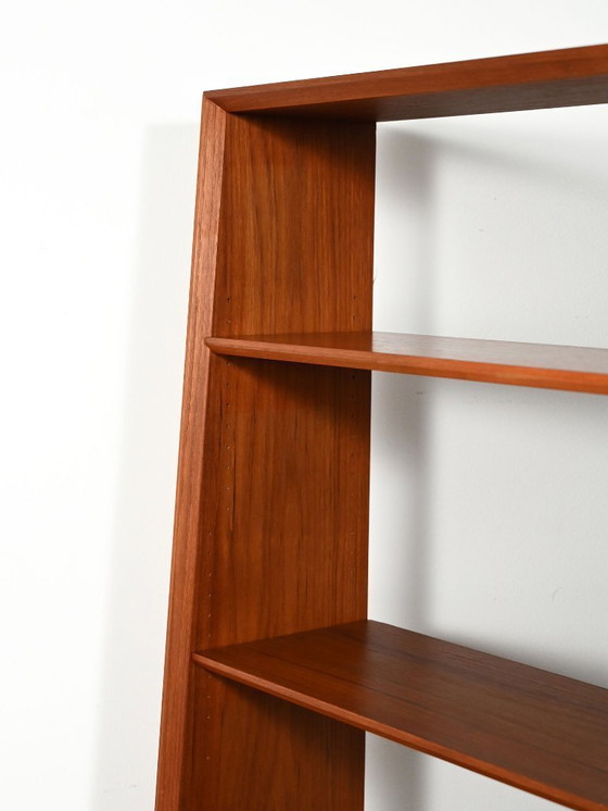 Image 1 of Scandinavische teakhouten boekenkast met kastje, jaren 1950-1960