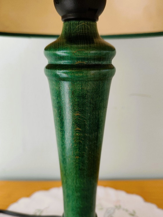 Image 1 of Lámpara de madera verde