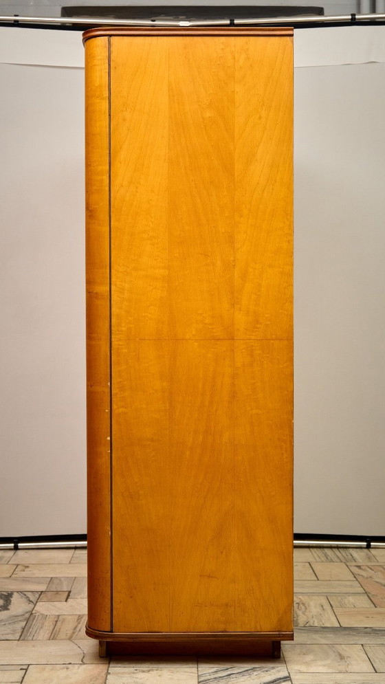 Image 1 of Art Deco kledingkast van Jindrich Halabala voor UP Závody