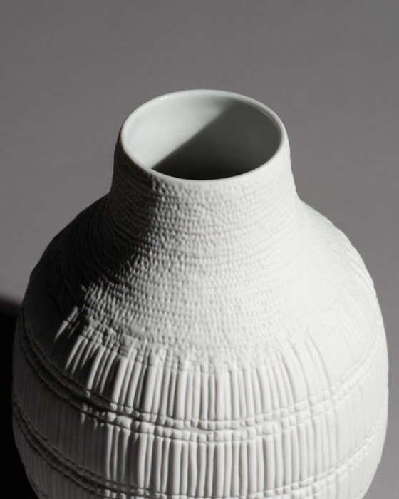 Image 1 of ROSENTHAL Vase Duo STRUCTURA RIBS Bisque Porcelaine Noire Elsa Fischer-Treyden