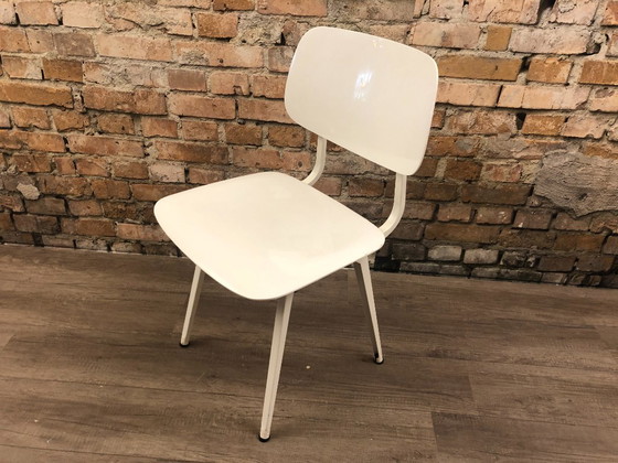 Ahrend Revolt White – Dining chairs, Plastic (photo 9 of 13)
