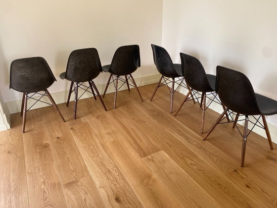Image 1 of 6x Charles Eames and Herman Miller dining chairs in black fiberglass