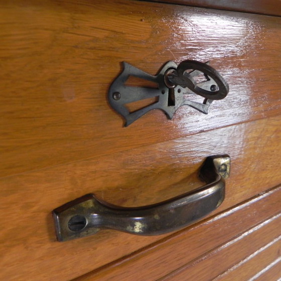 Armadio a serrandina in rovere con 2 ante, alto 150 cm, anni '30 – Cassettiere, Legno (photo 7 of 21)