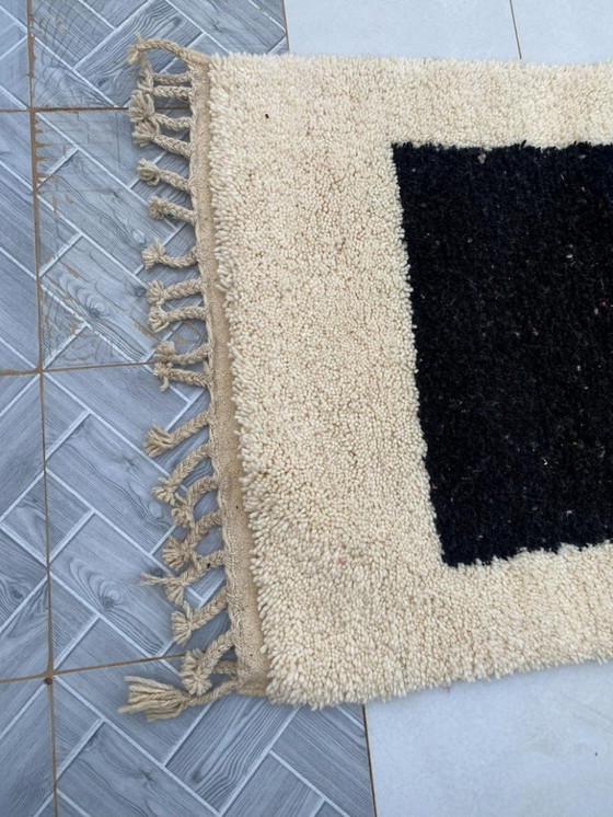 Image 1 of Tapis marocain en laine natural 200cmx100cm