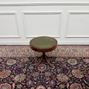 Mesa auxiliar Chesterfield inglesa clásica, mesa tambor