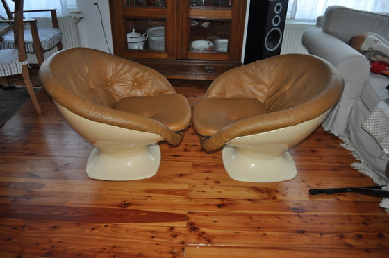 French Plastic Club Chairs by Rafael Raffel, 1970s, Set of 2, Armchairs, Brown (photo 5 of 9)