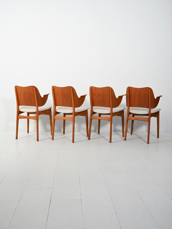 Image 1 of Ensemble de quatre chaises danoises de Hans Olsen