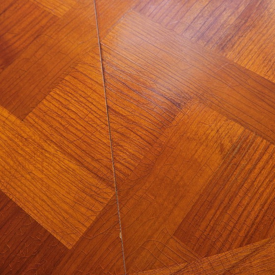 Image 1 of Franse vintage marqueterie eettafel - uitschuifbare kersenhouten tafel - Louis XV-stijl - jaren 80