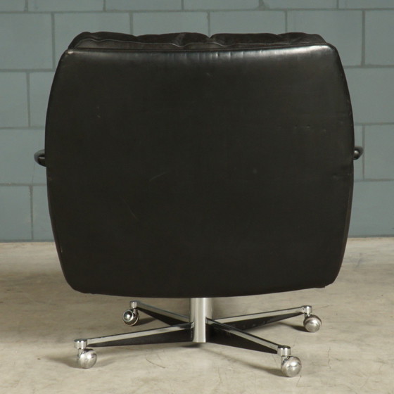 Image 1 of Set vintage lederen draaifauteuil met hocker – jaren 70