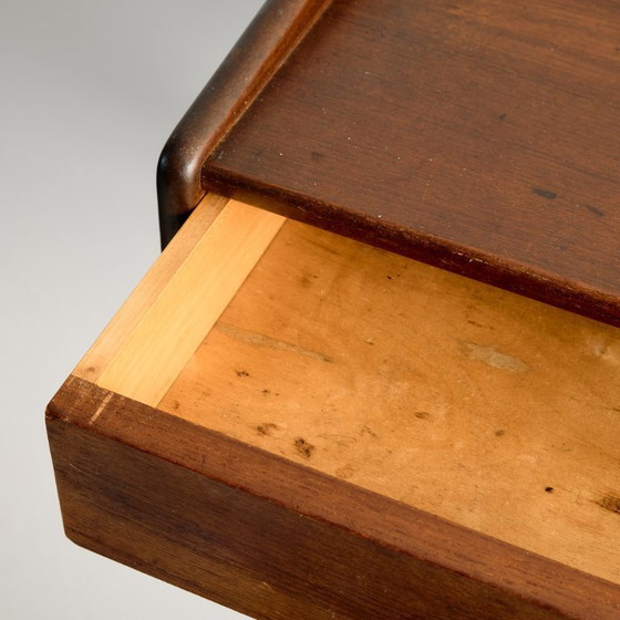 Image 1 of MK11826 Teakhouten drijvend nachtkastje van Sigfred Omann voor Ølholm Møbelfabrik
