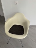 2x Vitra DAR stoelen