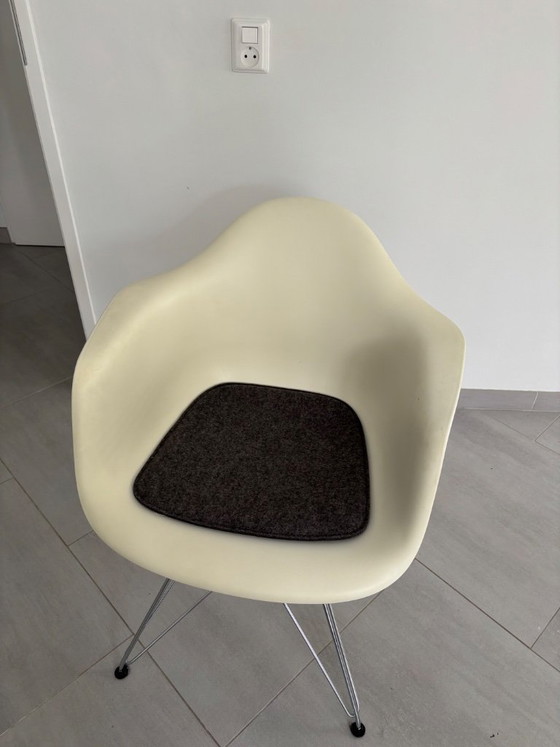 Image 1 of 2x Vitra DAR stoelen