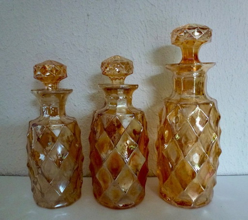 Zeldzame 7-Delige Vintage Carnival Glass Kaptafelset / Toiletset – Amber Iriserend Glas. – decoratie, Metal (photo 2 of 10)