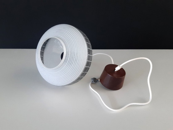 Image 1 of Vintage melkglazen hanglamp met hout, 1960s, mcm lamp, minimalistisch hallamp zwart wit glas