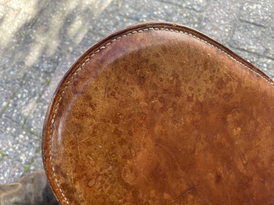 Image 1 of Jaren 60 vlinderstoel met tuiglederen zitting