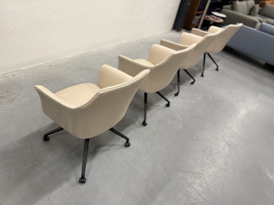 Image 1 of 4 Leolux Mara Twist dining chairs Kvadrat fabric