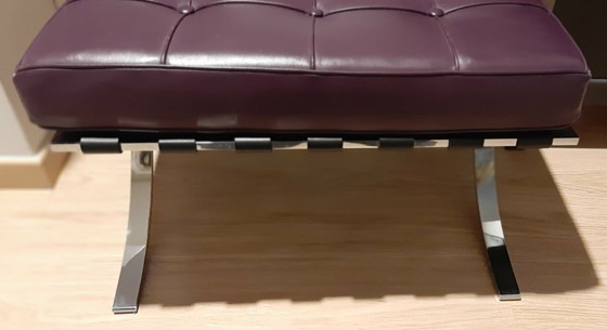 Image 1 of Pouf style Barcelone, marque Alivar, similicuir, piètement en X en métal