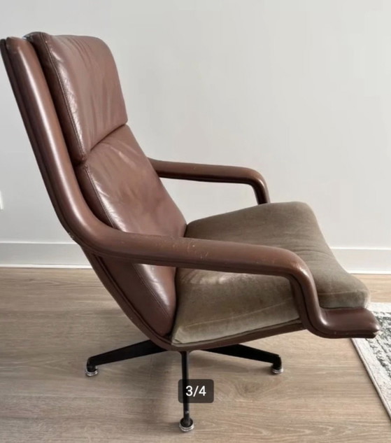 Fauteuil Met Voetenbank Artifort Geoffrey Harcou – Leather, Textile (photo 3 of 5)