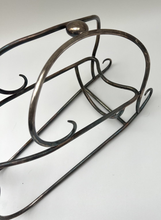 Image 1 of Portabottiglie/cestino per bottiglie di vino vintage a forma di slitta – metallo argentato – fatto a mano