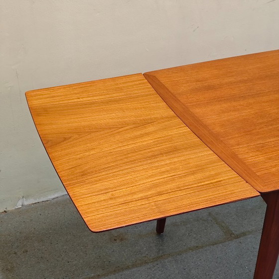 Vintage Extendable Dining Table – Wood (photo 7 of 12)