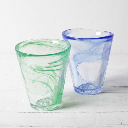 Set di 2 Bicchieri Kosta Boda Blu e Verdi "Mine" di Ulrica Hydman Vallien / Svezia / 2002 – glazen karaffen, Glass