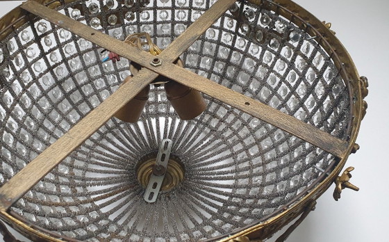 Very large (50 cm) vintage crystal ceiling light with rosettes and garlands, Brass, Transparent (photo 12 of 18)