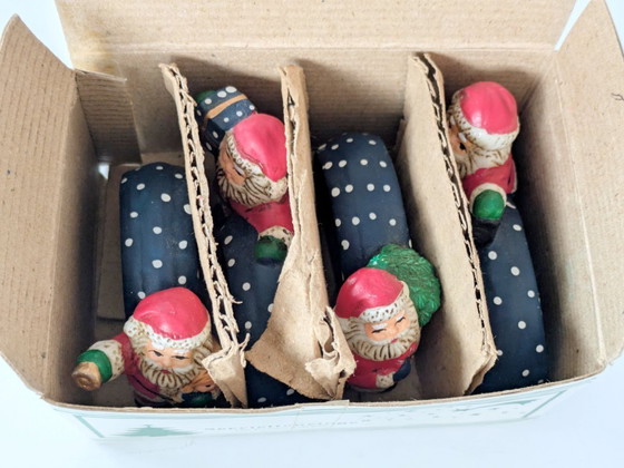 Image 1 of Set di 4 anelli per tovaglioli in porcellana vintage | Decorazioni natalizie tedesche dipinte a mano