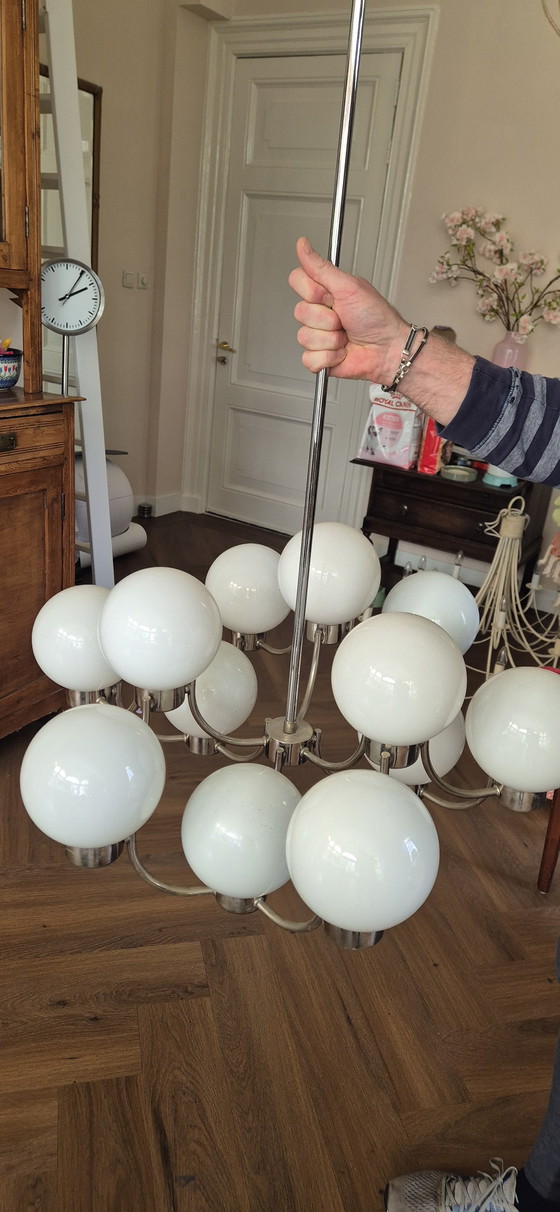 Image 1 of Wunderschöner Kronleuchter aus Glaskugeln und Chrom