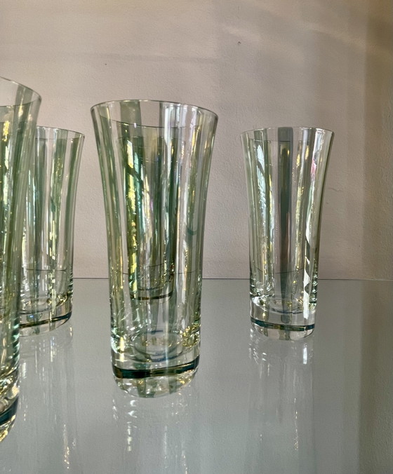 Image 1 of 6 mondgeblazen iriserende kristallen glazen van Josef Franck