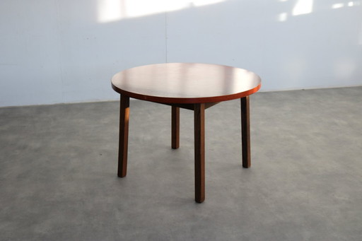 mesa redonda de madera vintage