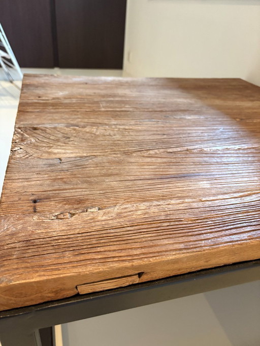 Coffee table, robust and elegant by Meijer and Floor Arnhem