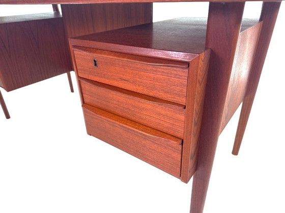 Image 1 of Vintage Danish Freestanding Desk by Peter Løvig Nielsen