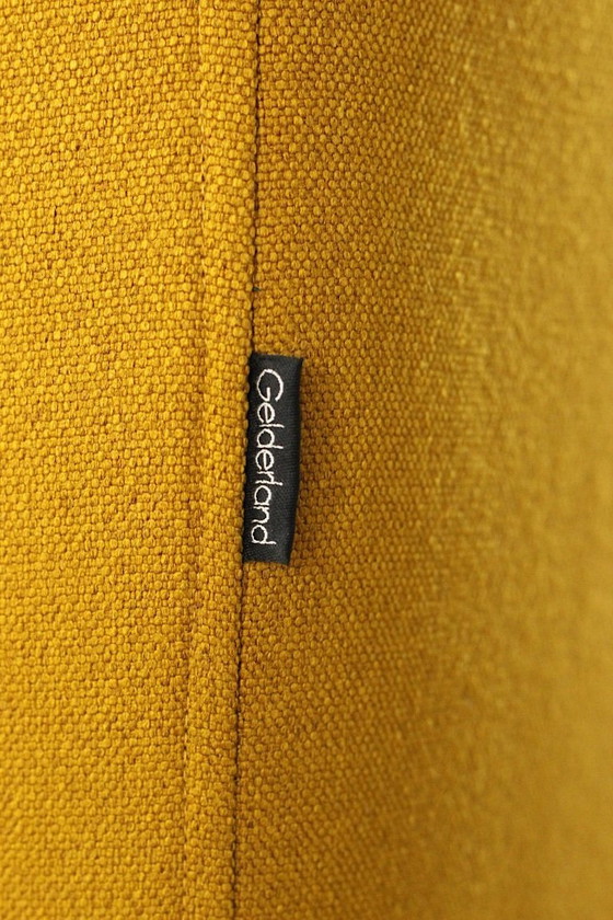 Image 1 of Gelderland 4800 2,5-zits goudgeel