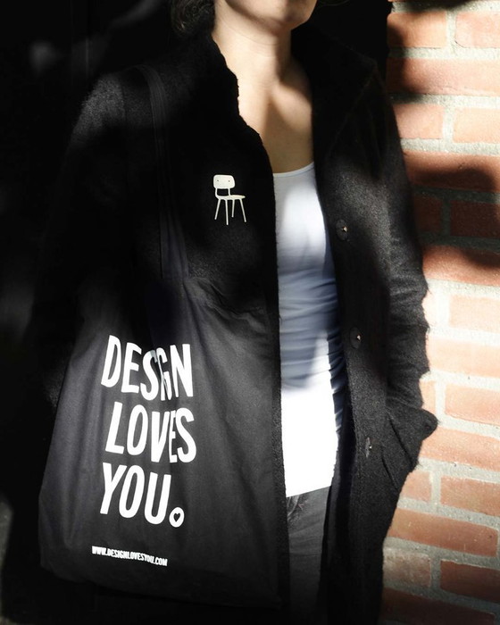 Image 1 of Broche revolt stoel Friso Kramer